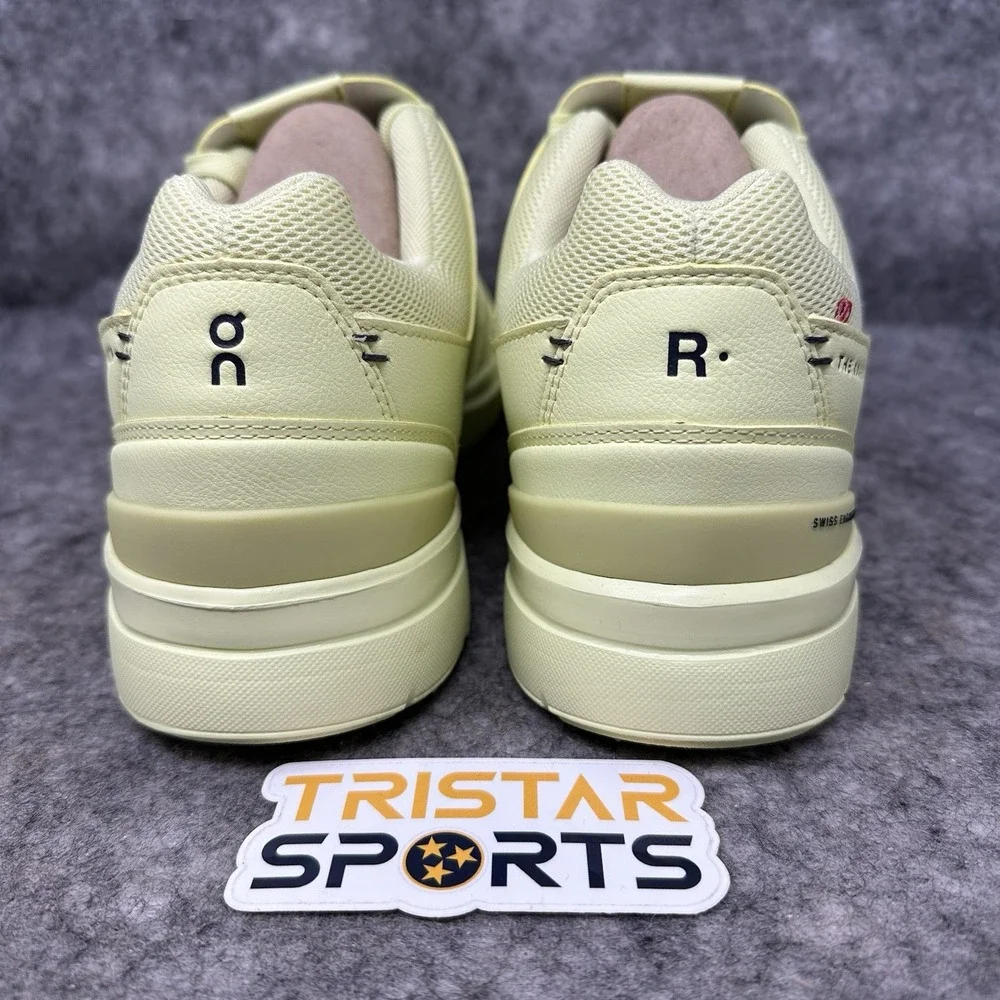 ON The Roger Clubhouse Tennis Shoes Mens Size 8 Hay Pickleball Federer